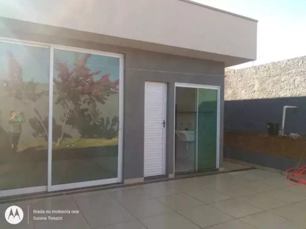 Casa à venda com 3 quartos, 148m² - Foto 3