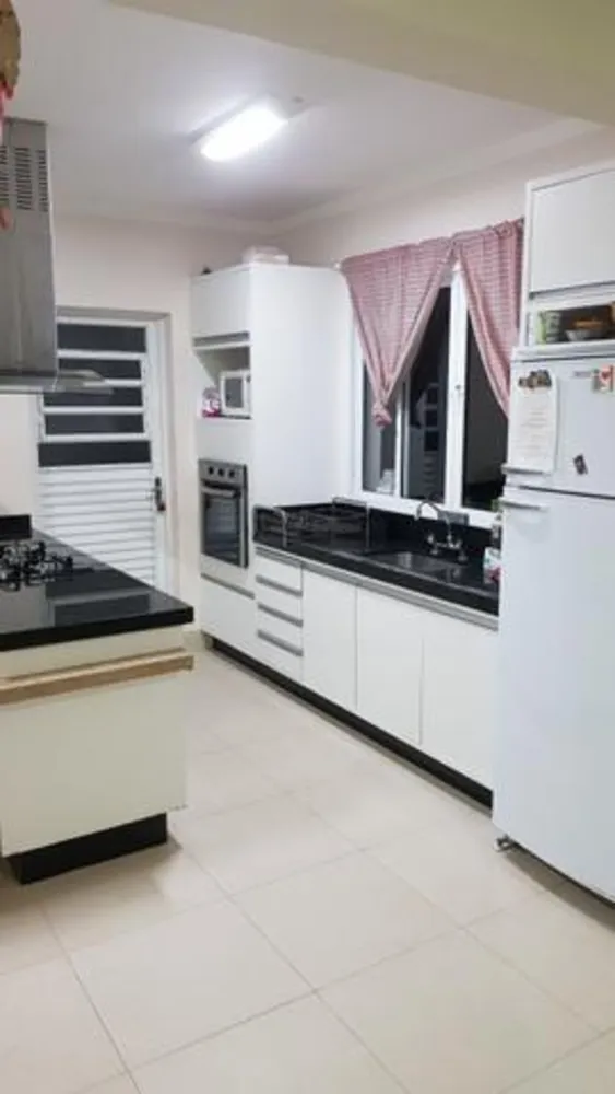 Casa, 3 quartos, 200 m² - Foto 5