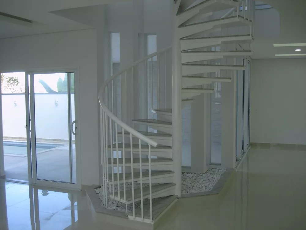 Casa de Condomínio à venda com 3 quartos, 360m² - Foto 35