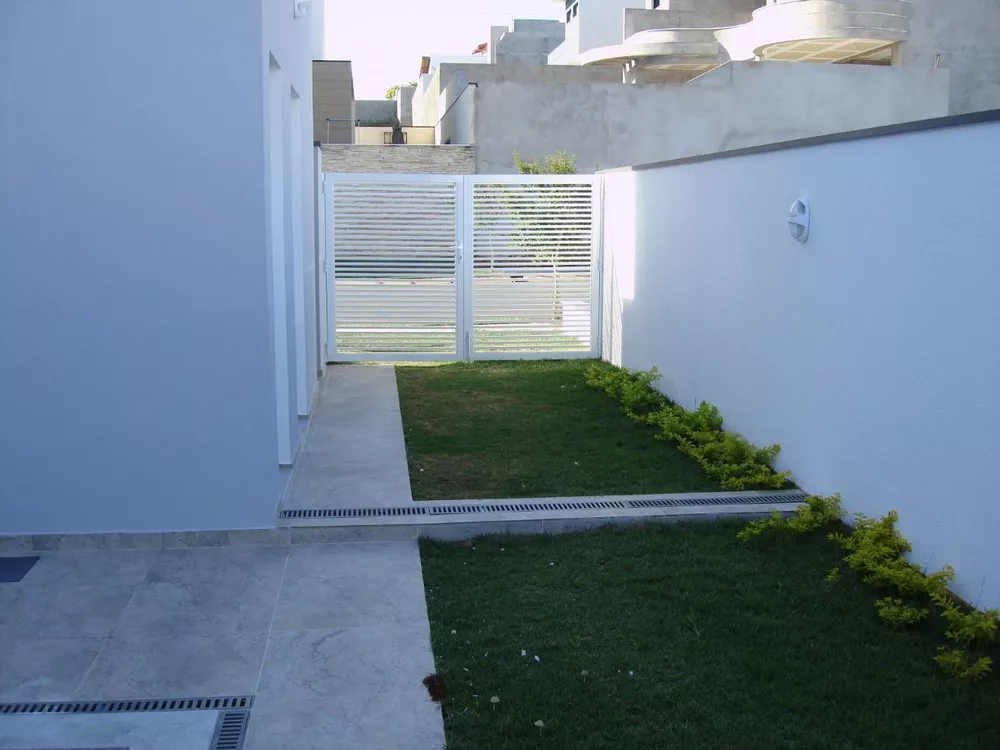 Casa de Condomínio à venda com 3 quartos, 360m² - Foto 12