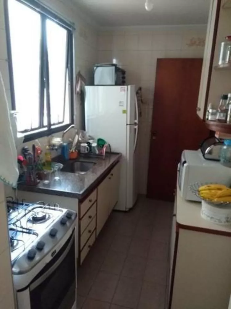 Apartamento à venda com 2 quartos, 70m² - Foto 1