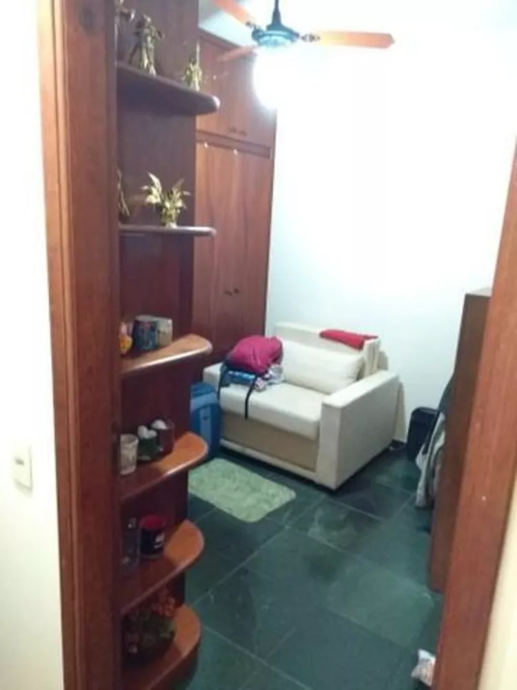 Apartamento à venda com 2 quartos, 70m² - Foto 4