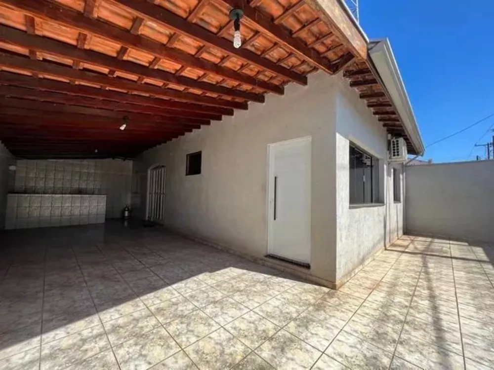 Casa à venda com 2 quartos, 127m² - Foto 1