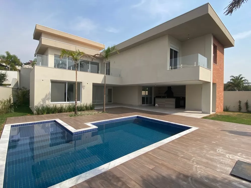 Casa de Condomínio à venda com 4 quartos, 420m² - Foto 1