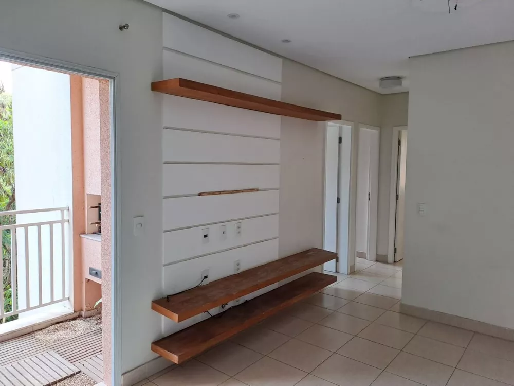 Apartamento à venda com 3 quartos, 75m² - Foto 1