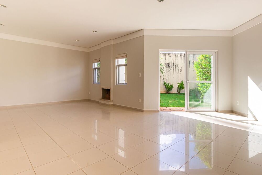 Casa de Condomínio à venda com 7 quartos, 591m² - Foto 3