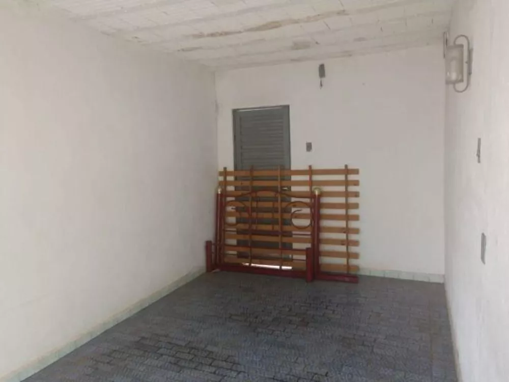 Casa à venda com 3 quartos, 250m² - Foto 4