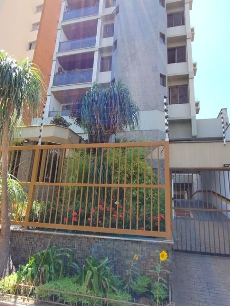 Apartamento à venda com 4 quartos, 147m² - Foto 1