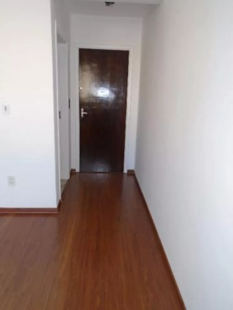 Apartamento à venda com 3 quartos, 74m² - Foto 1