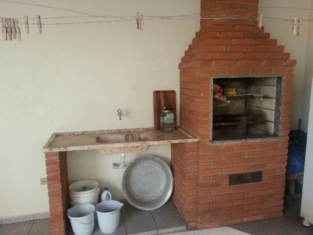 Casa, 2 quartos, 180 m² - Foto 1