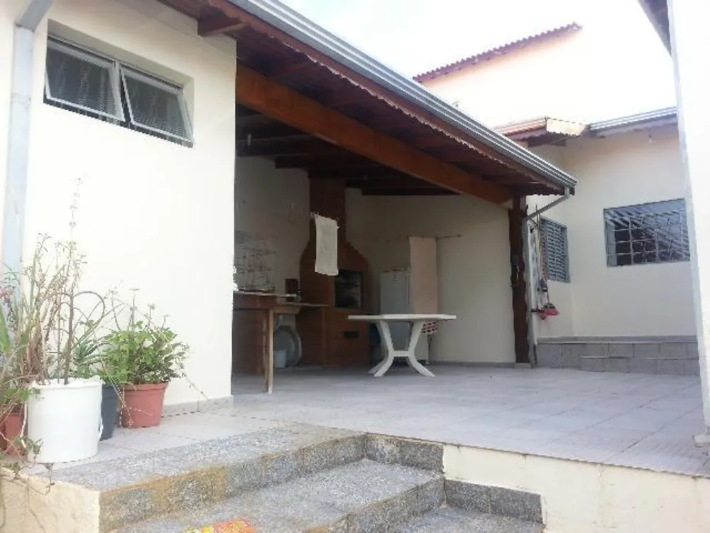 Casa, 2 quartos, 180 m² - Foto 1