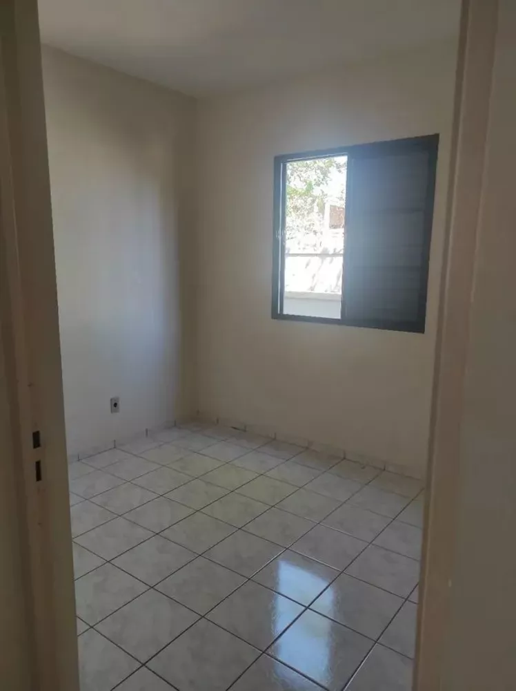 Apartamento à venda com 2 quartos, 45m² - Foto 2