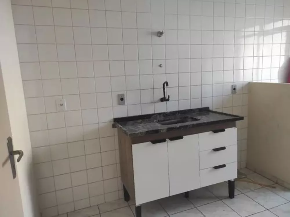 Apartamento à venda com 2 quartos, 45m² - Foto 4