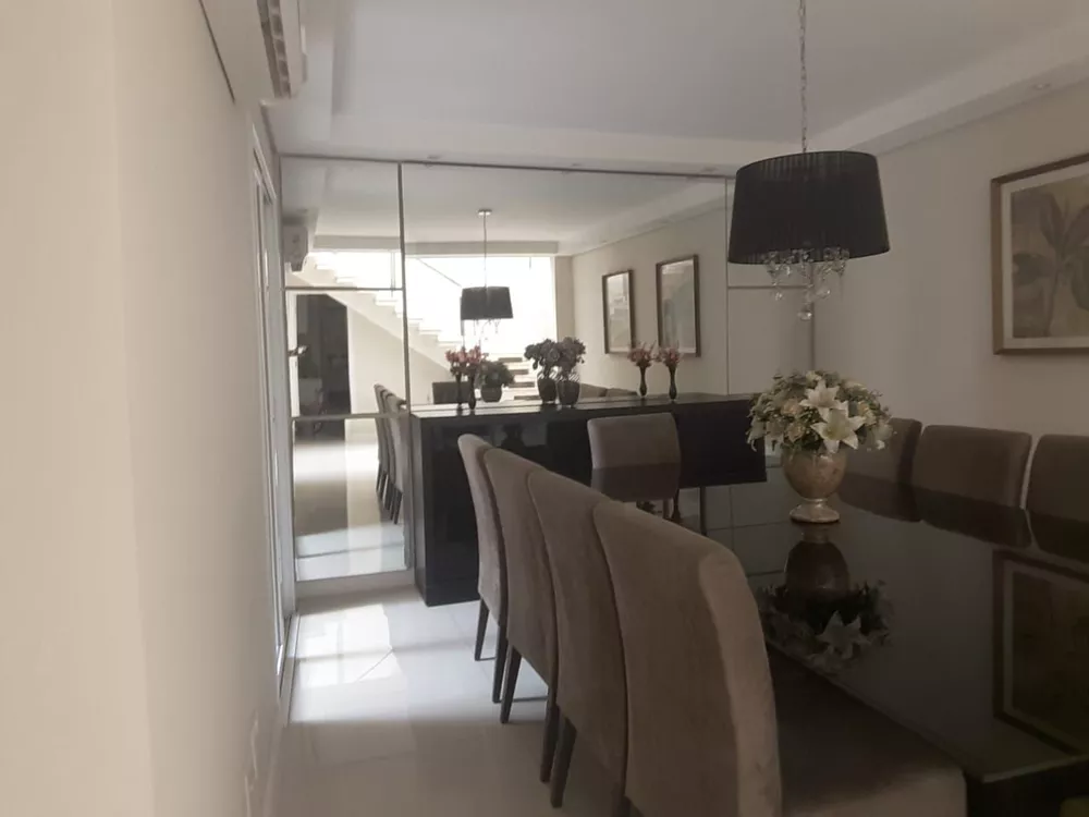 Casa à venda com 4 quartos, 450m² - Foto 33