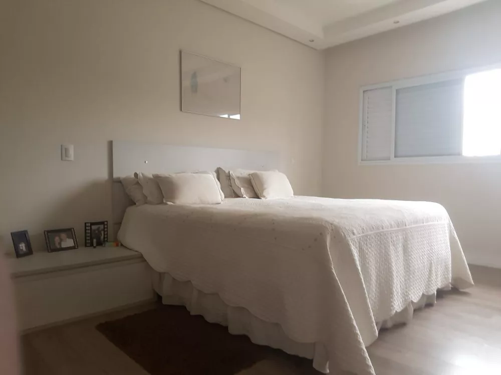 Casa à venda com 4 quartos, 450m² - Foto 26