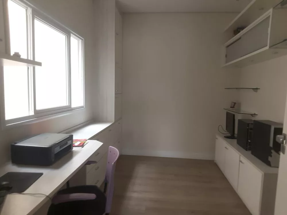 Casa à venda com 4 quartos, 450m² - Foto 25