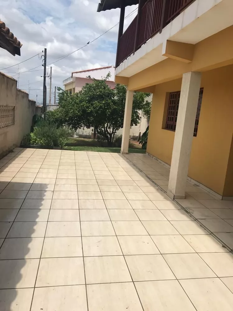 Casa à venda com 3 quartos, 170m² - Foto 3