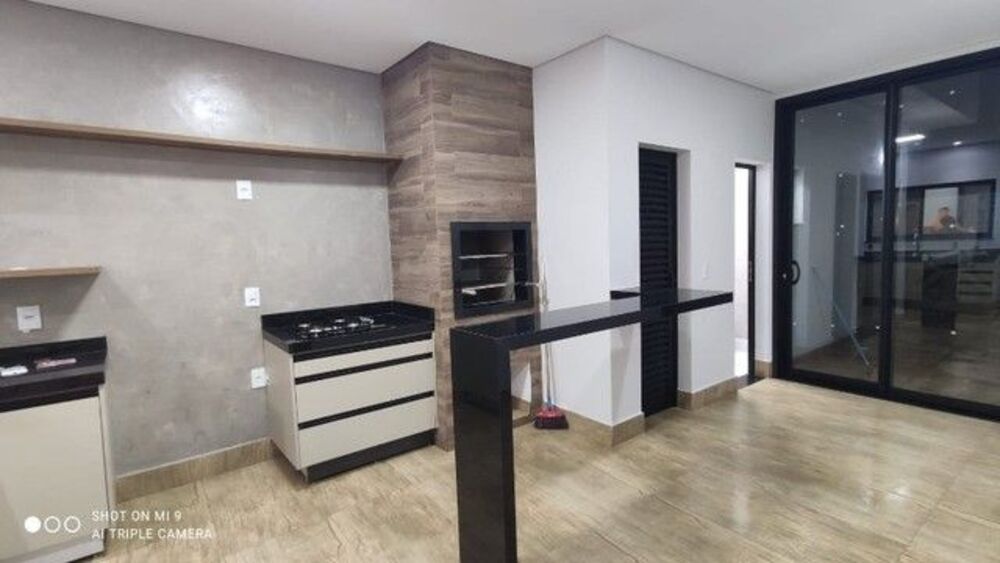 Casa de Condomínio à venda com 3 quartos, 204m² - Foto 3