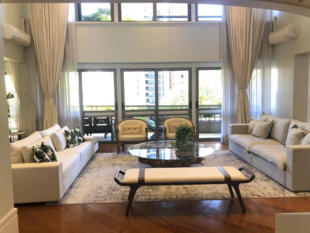 Cobertura à venda com 4 quartos, 670m² - Foto 1