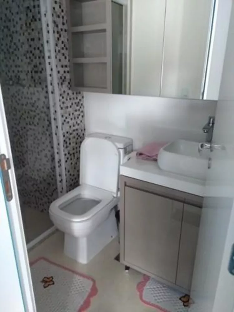 Apartamento à venda com 2 quartos, 60m² - Foto 2