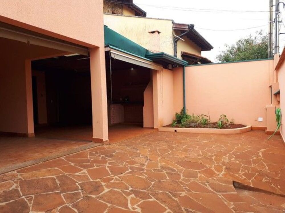 Sobrado, 3 quartos, 270 m² - Foto 1