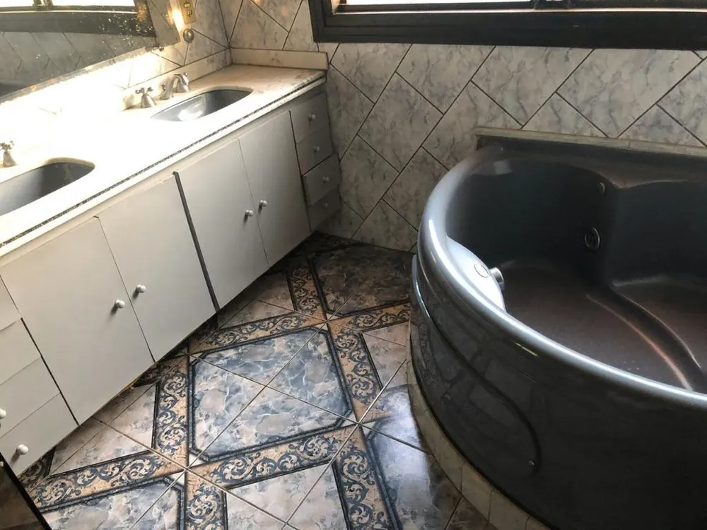 Sobrado, 3 quartos, 380 m² - Foto 1