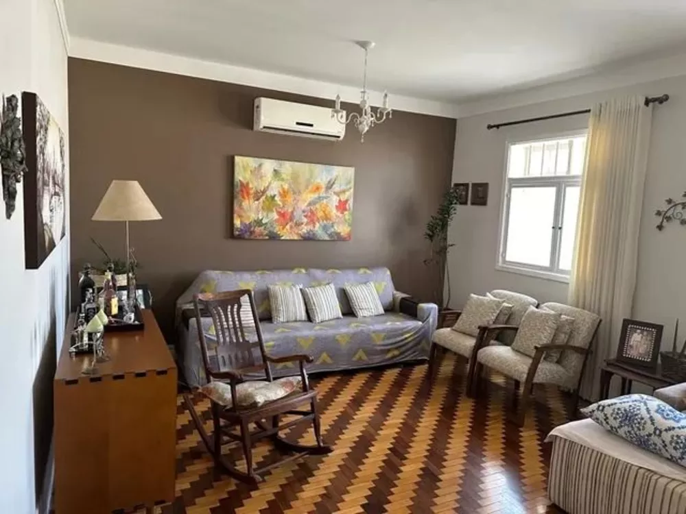 Casa à venda com 3 quartos, 442m² - Foto 1