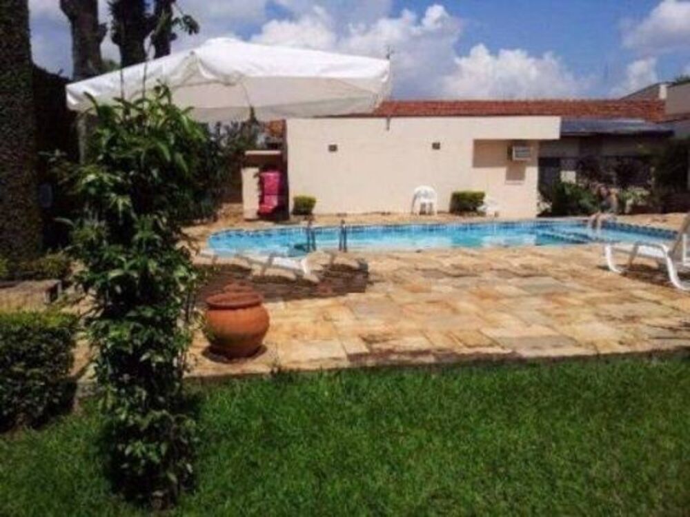 Casa, 4 quartos, 428 m² - Foto 1