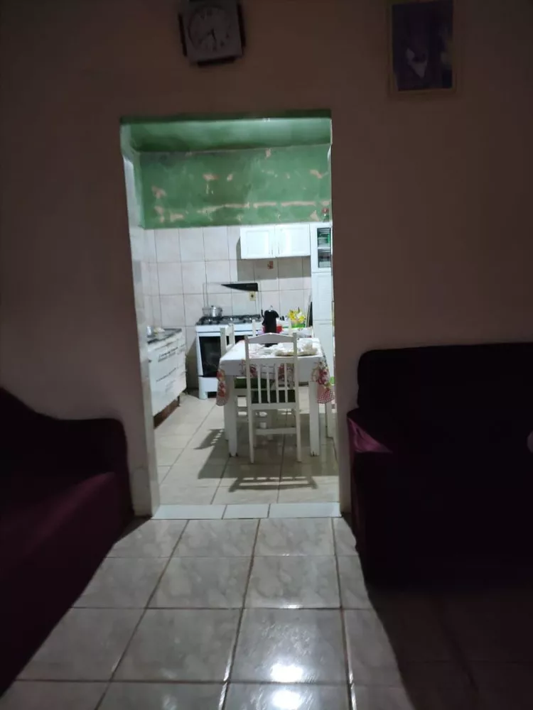 Chácara à venda com 2 quartos, 300m² - Foto 9