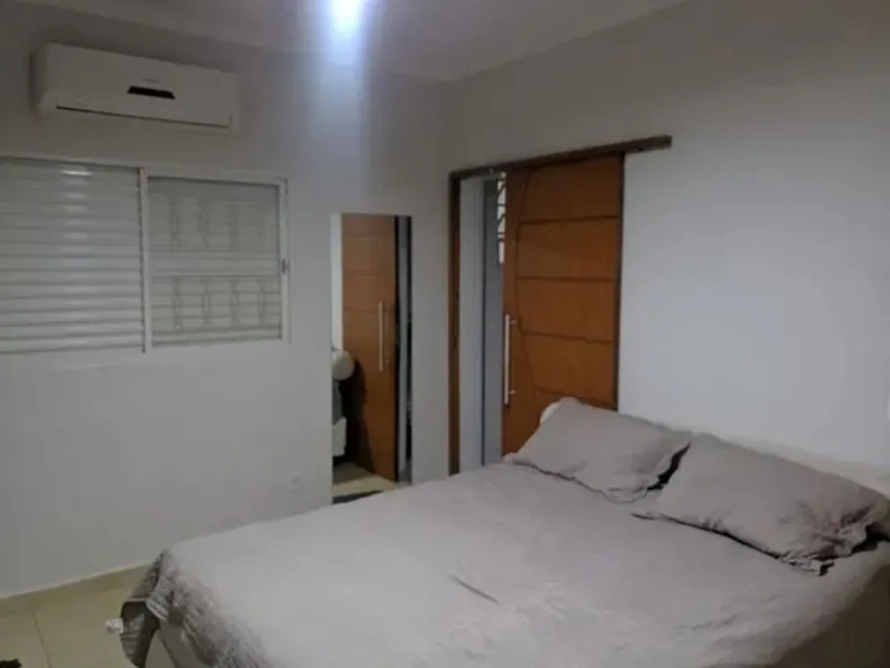 Casa, 3 quartos, 210 m² - Foto 1