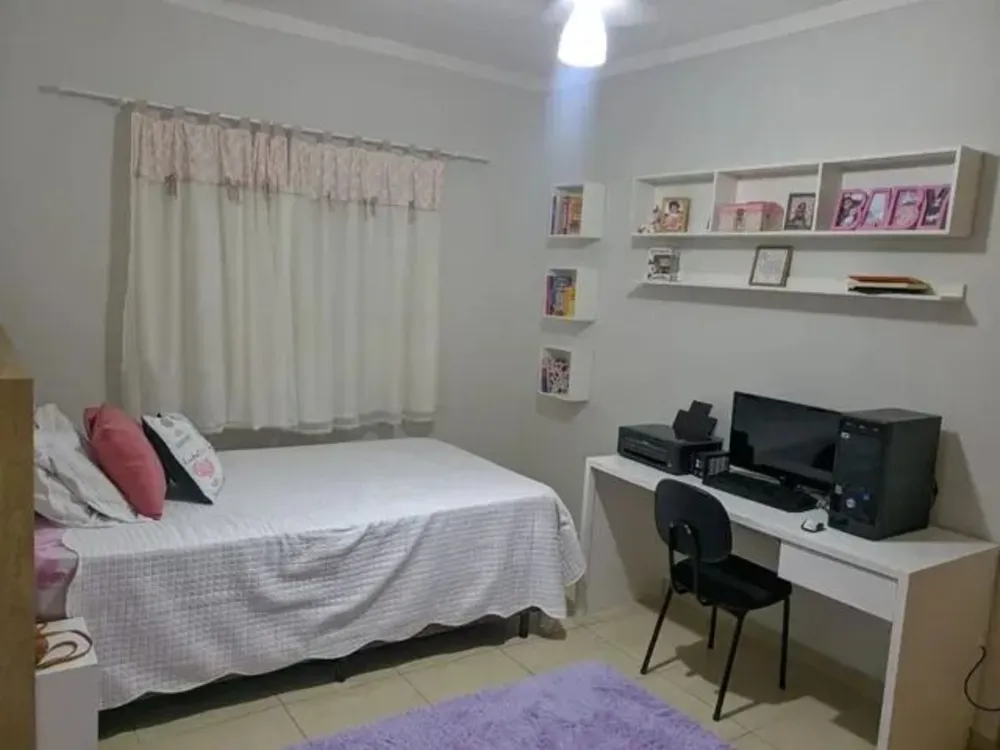 Casa, 3 quartos, 210 m² - Foto 3