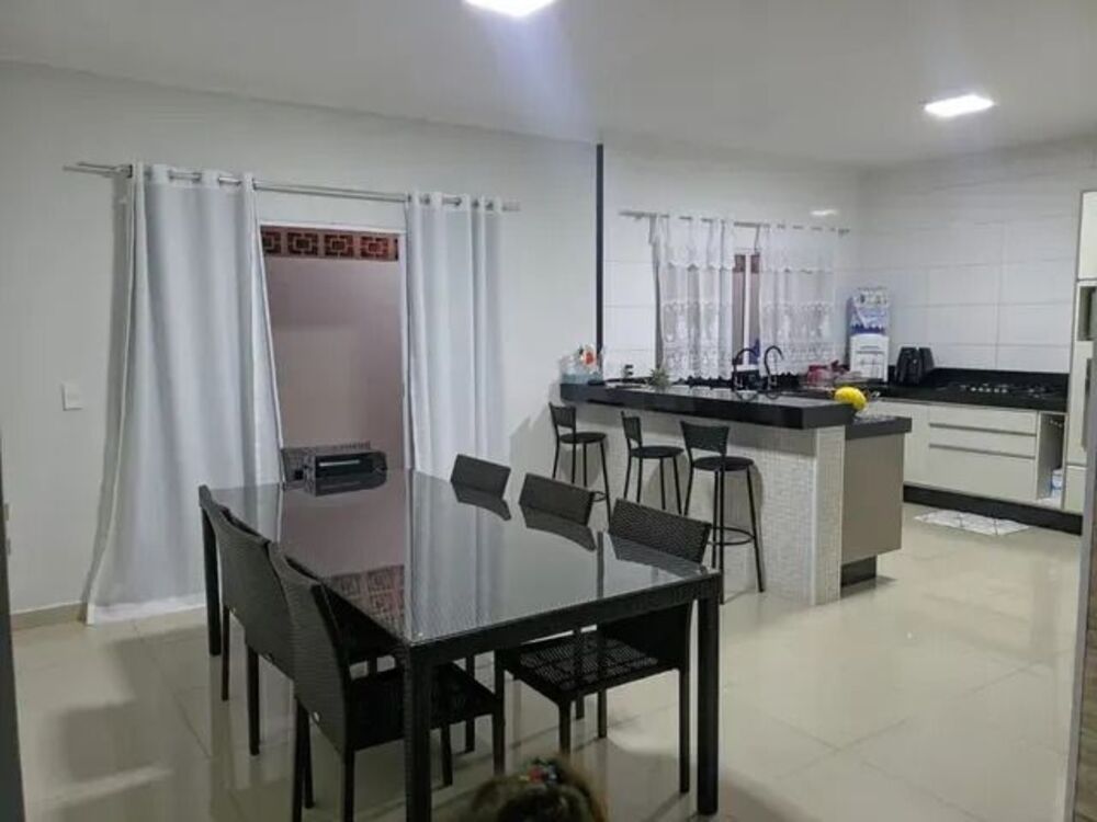 Casa, 3 quartos, 210 m² - Foto 4