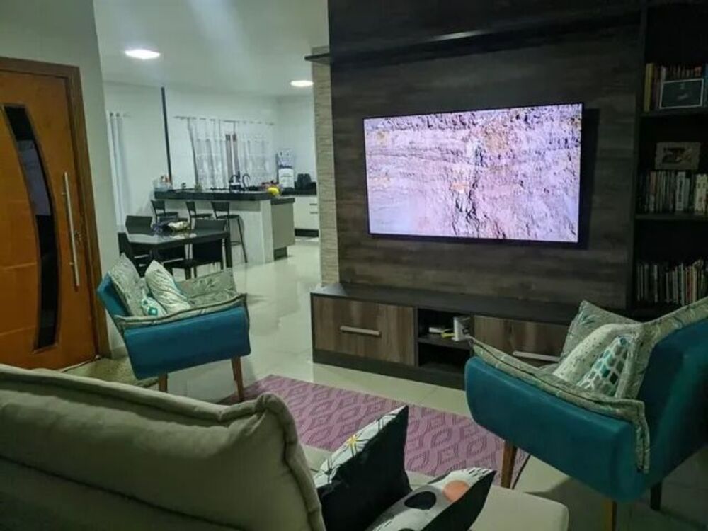 Casa, 3 quartos, 210 m² - Foto 2