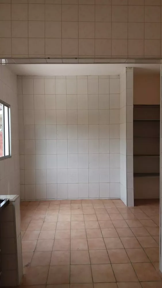 Casa à venda com 3 quartos, 130m² - Foto 3