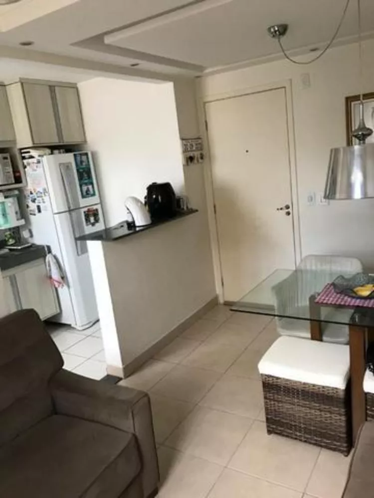 Apartamento à venda com 2 quartos, 49m² - Foto 4