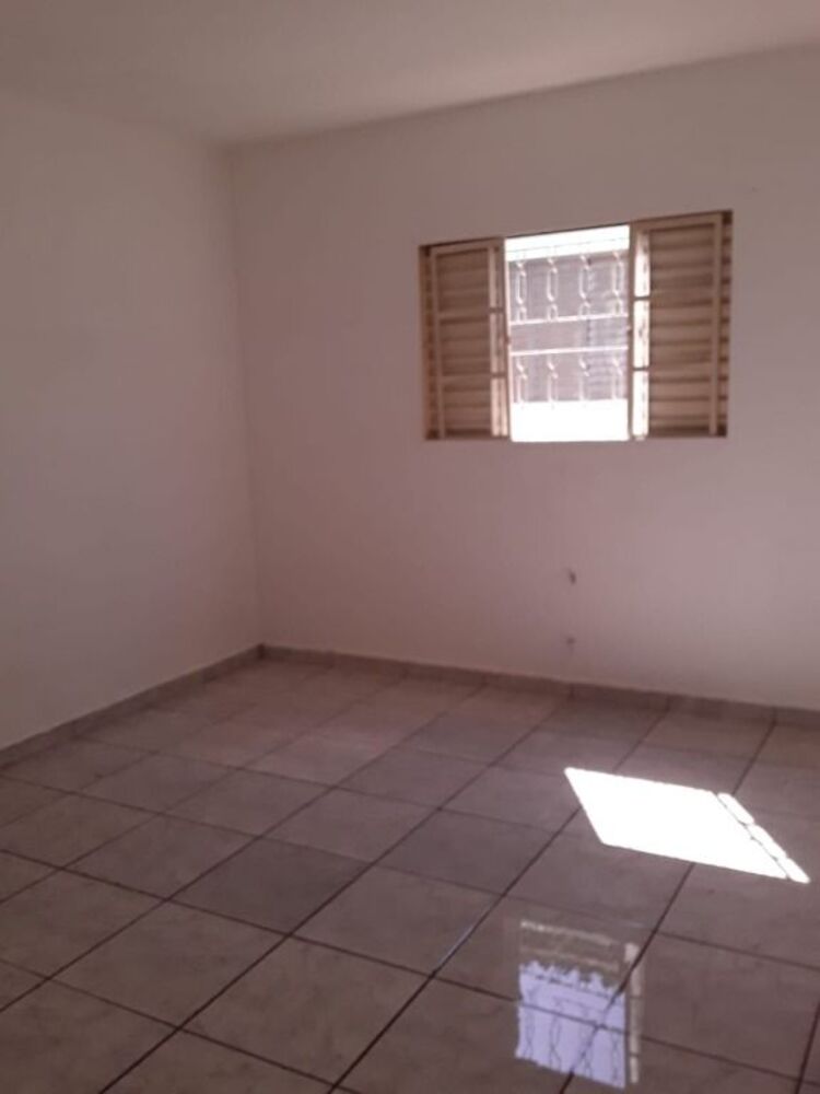 Casa, 2 quartos, 160 m² - Foto 1