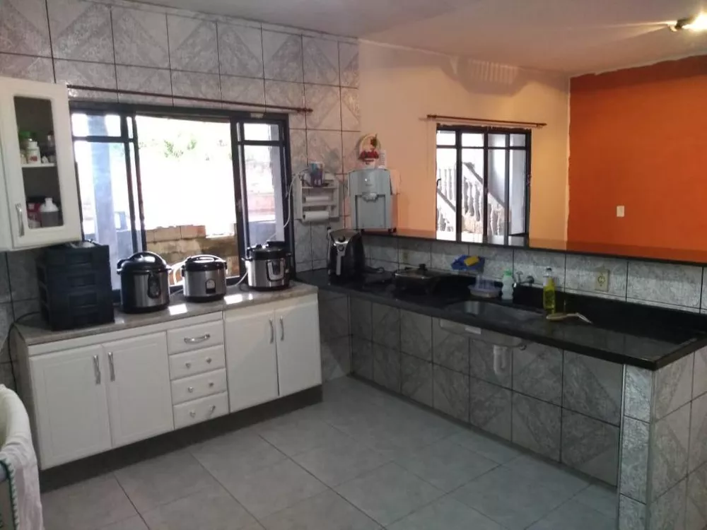 Casa, 3 quartos, 170 m² - Foto 2