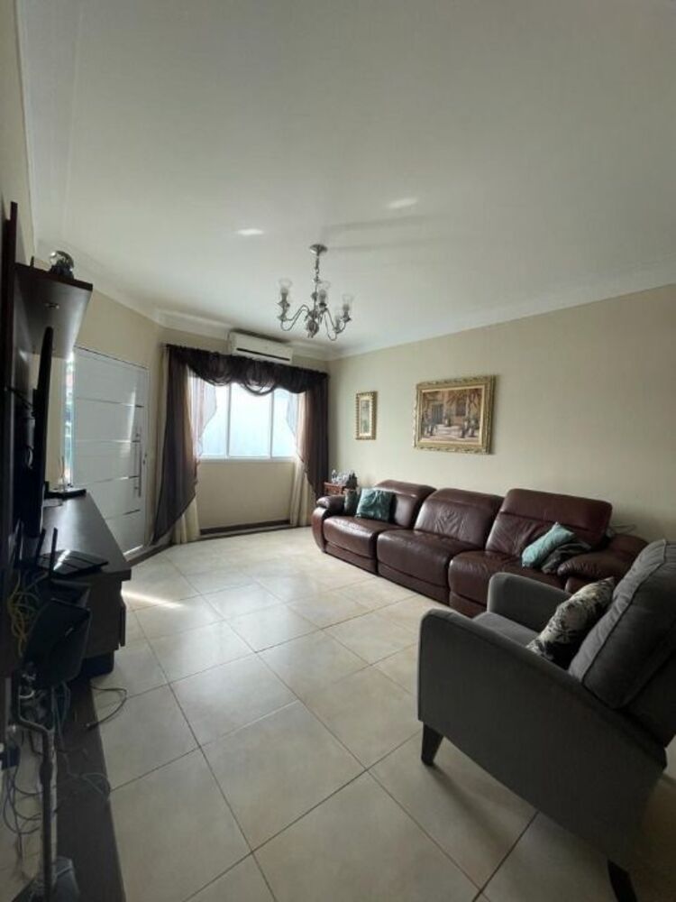 Casa, 3 quartos, 225 m² - Foto 4