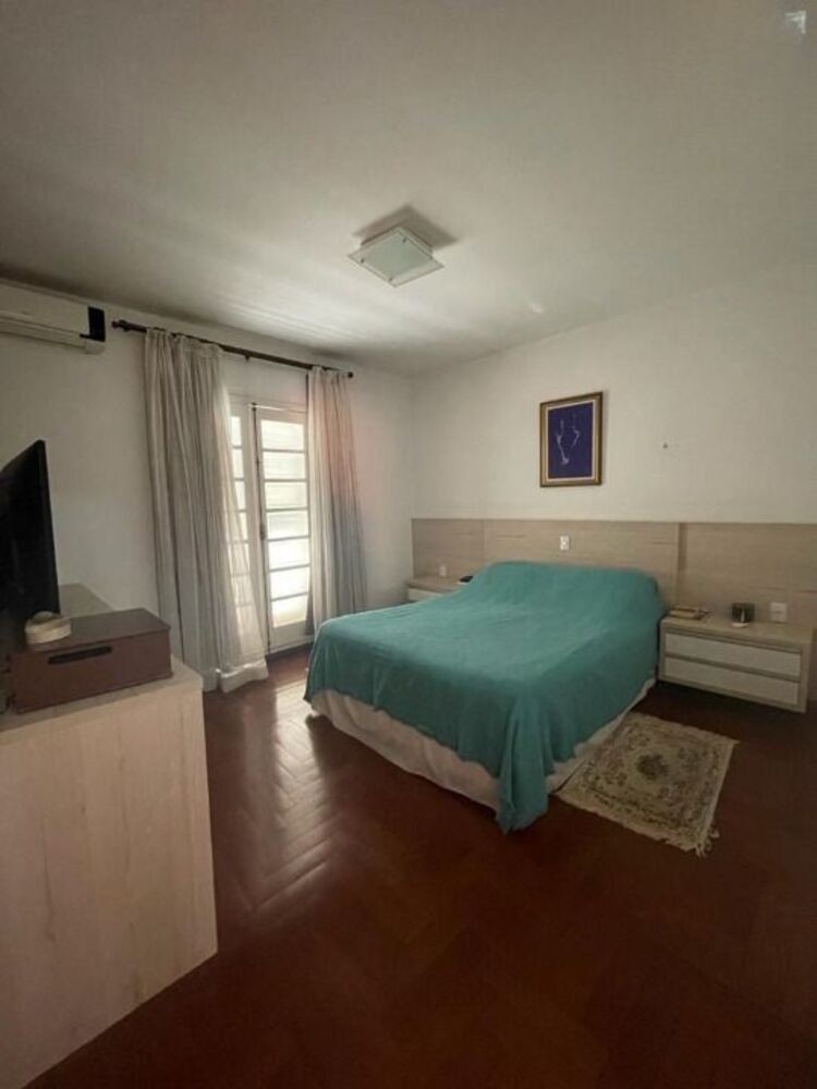 Casa, 3 quartos, 225 m² - Foto 1