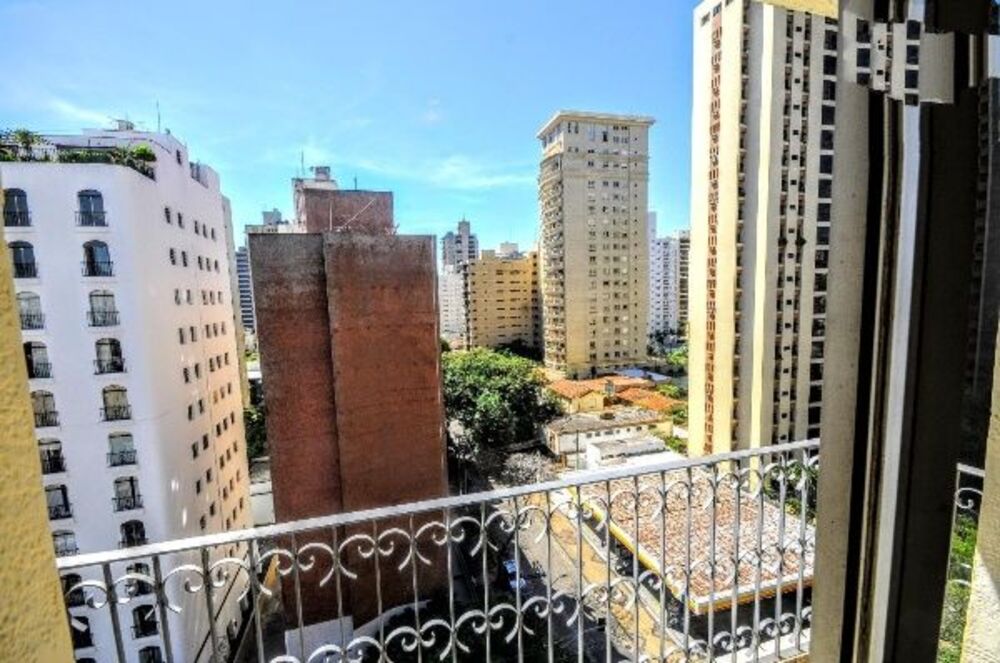 Apartamento à venda com 1 quarto, 55m² - Foto 2