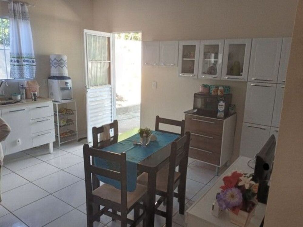Chácara à venda com 2 quartos, 150m² - Foto 1