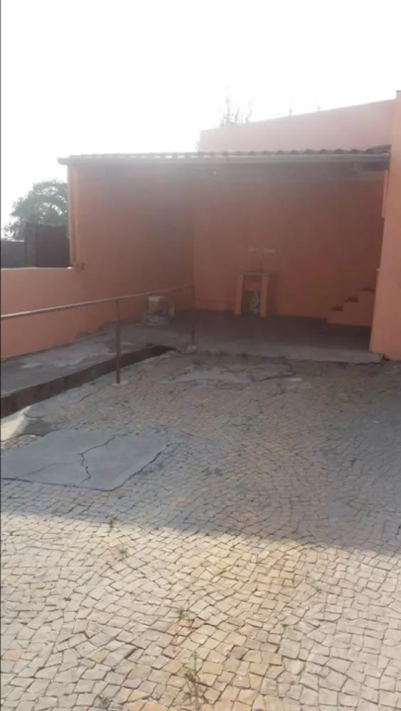 Casa para alugar com 3 quartos, 180m² - Foto 1