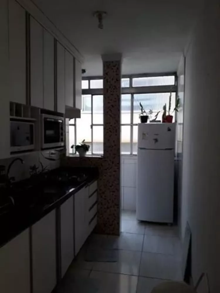 Apartamento à venda com 2 quartos, 76m² - Foto 3