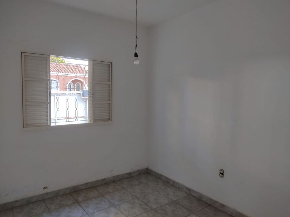Casa, 3 quartos, 237 m² - Foto 1