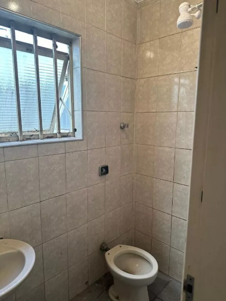 Casa à venda e aluguel com 5 quartos, 120m² - Foto 6