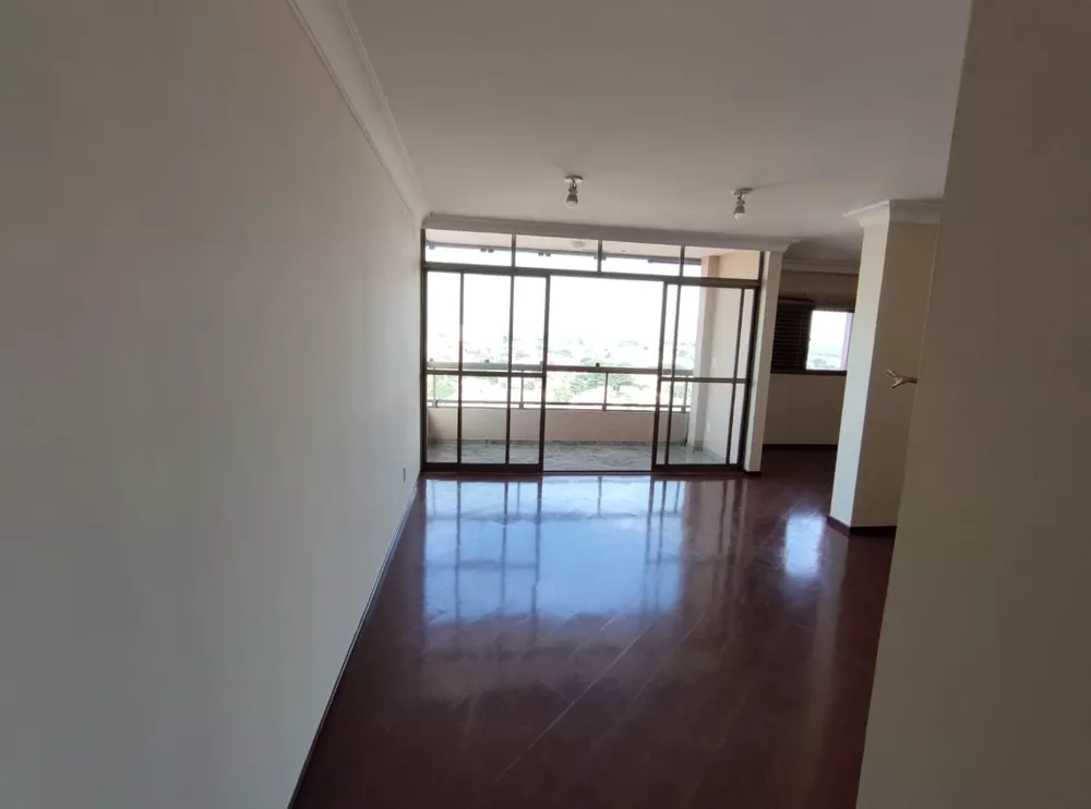 Apartamento à venda com 3 quartos, 110m² - Foto 3