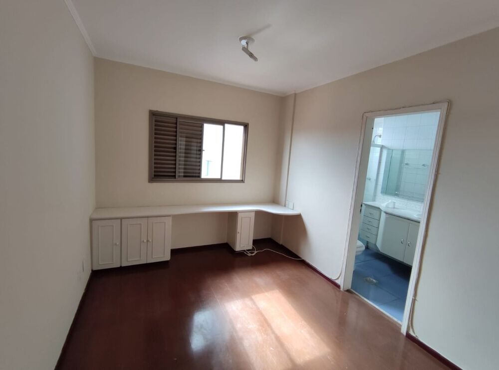Apartamento à venda com 3 quartos, 110m² - Foto 7