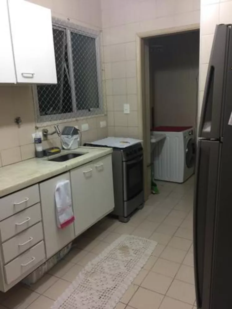 Apartamento à venda com 1 quarto, 50m² - Foto 2