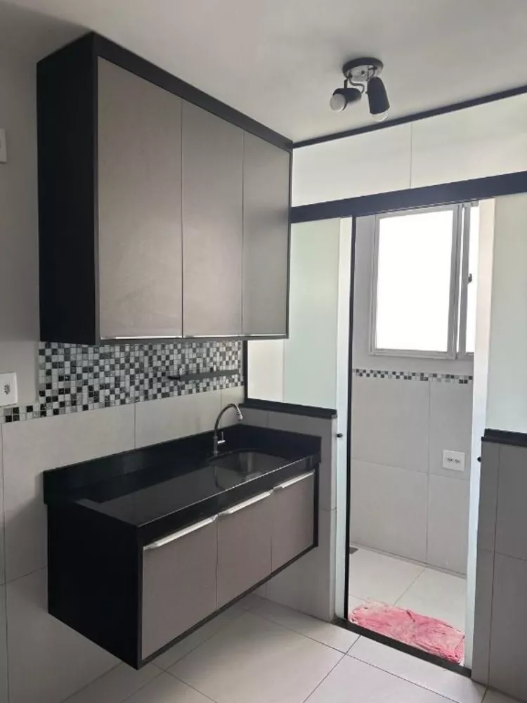 Apartamento à venda com 3 quartos, 54m² - Foto 2