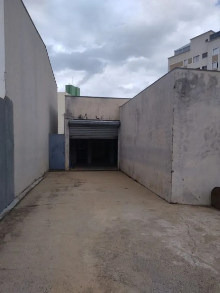 Loja-Salão, 300 m² - Foto 1